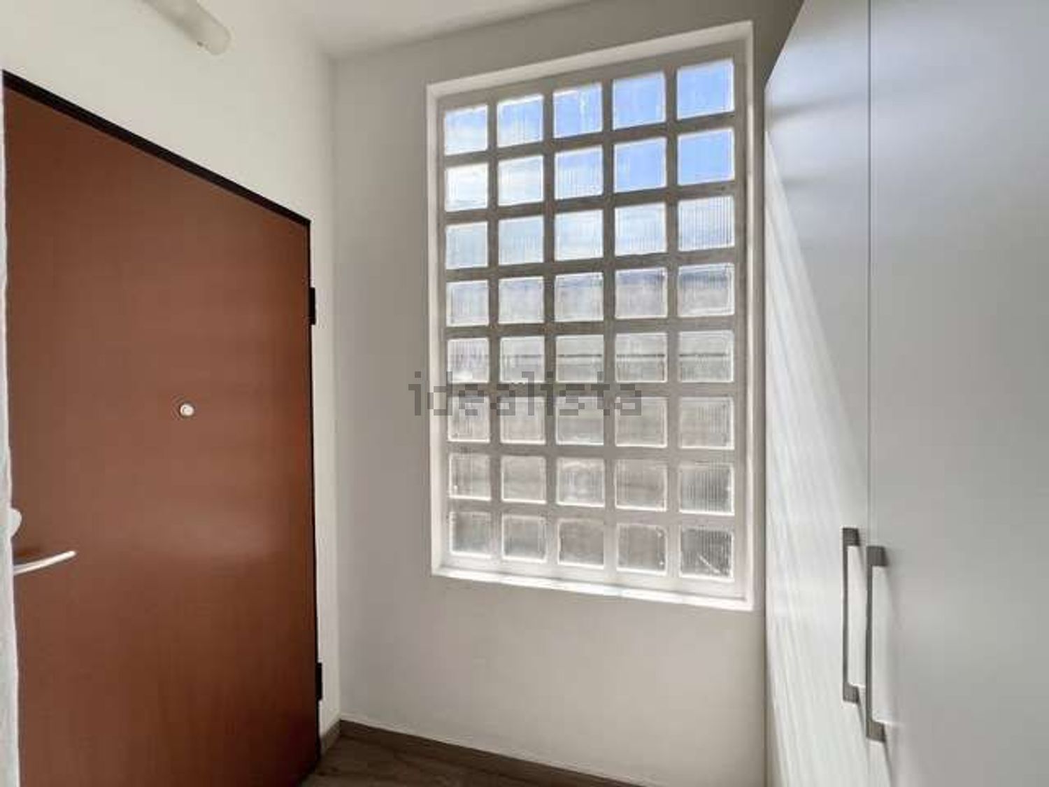 appartamento in vendita a Dongo