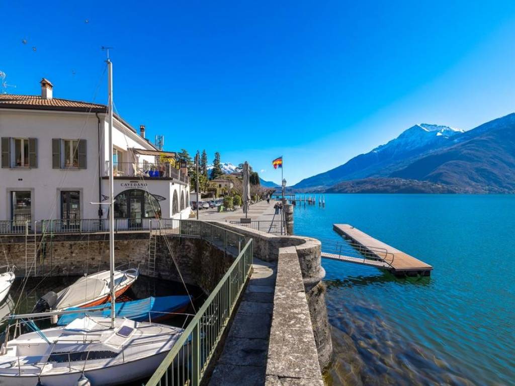 appartamento in vendita a Dongo