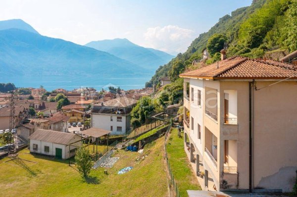 appartamento in vendita a Dongo