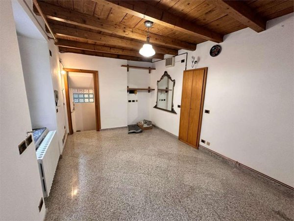 appartamento in vendita ad Erba