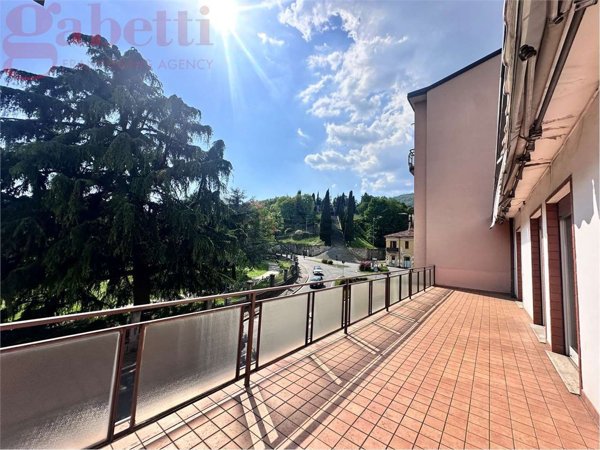 appartamento in vendita ad Erba