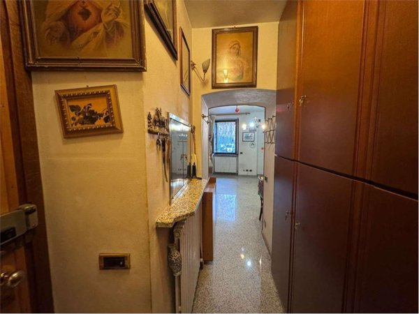 appartamento in vendita ad Erba