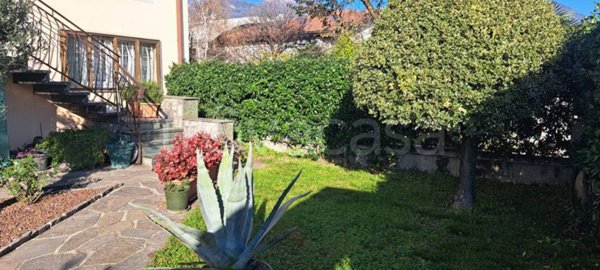appartamento in vendita ad Erba