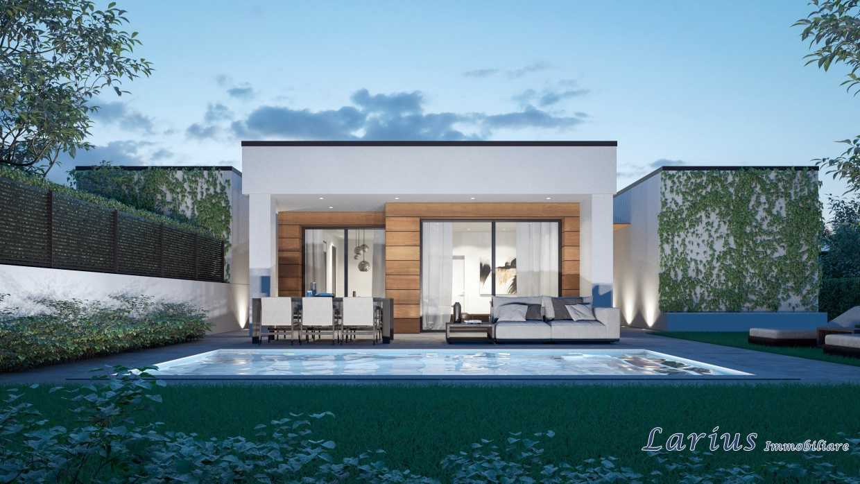 casa indipendente in vendita ad Erba