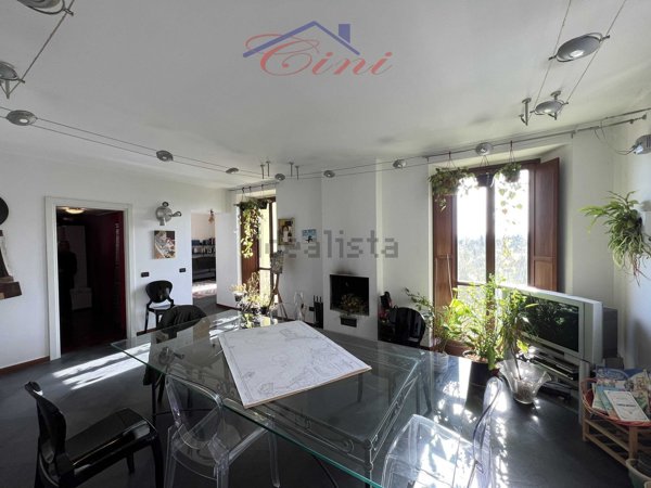 appartamento in vendita ad Erba