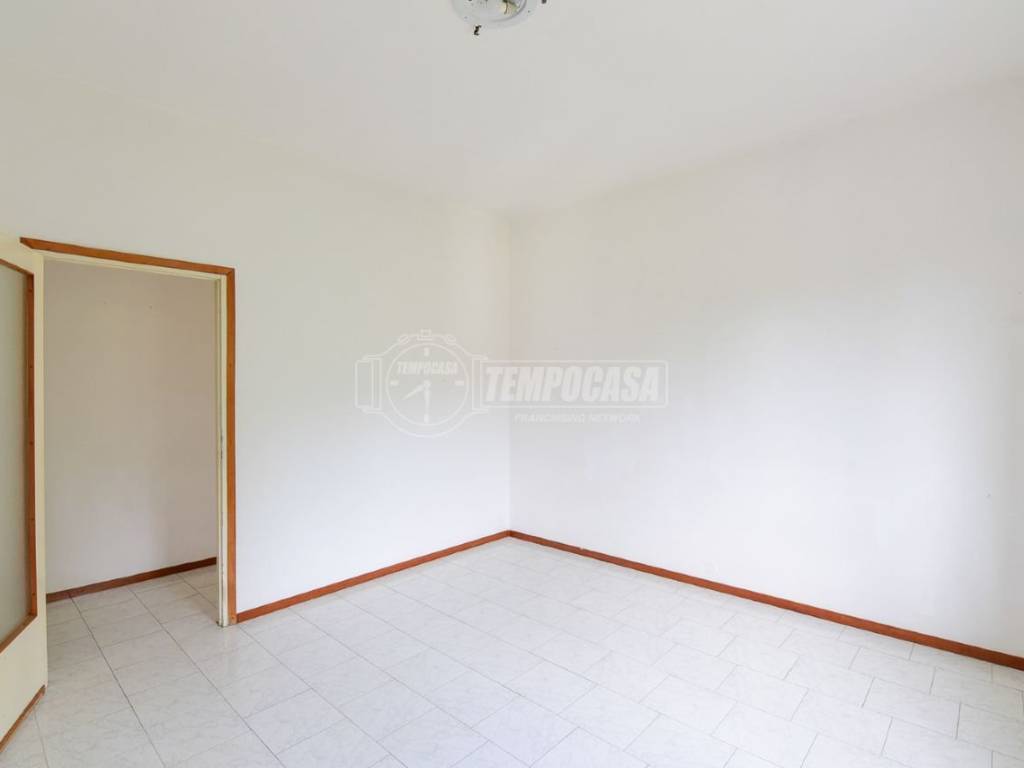 appartamento in vendita ad Erba