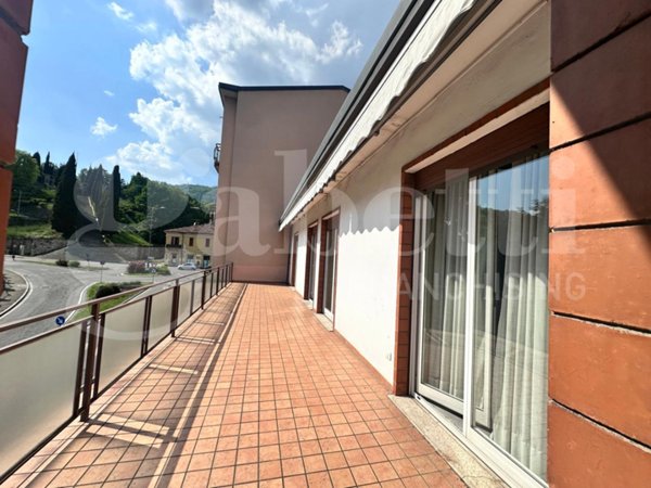 appartamento in vendita ad Erba