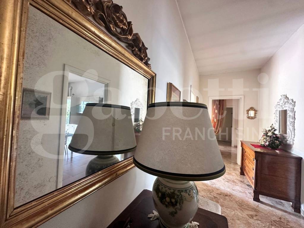 appartamento in vendita ad Erba