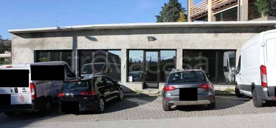 appartamento in vendita ad Erba