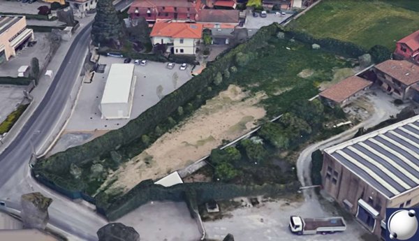 terreno edificabile in vendita ad Erba