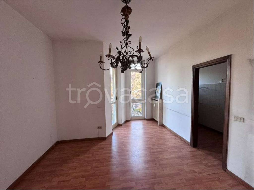 appartamento in vendita ad Erba
