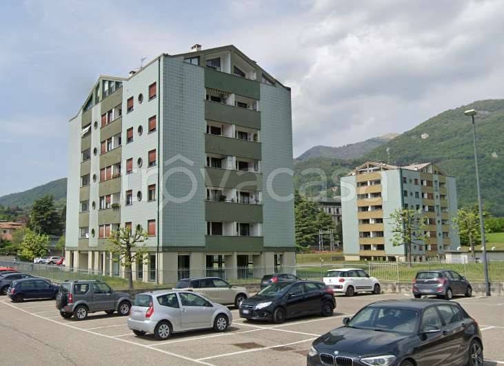 appartamento in vendita ad Erba