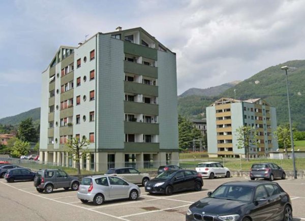 appartamento in vendita ad Erba