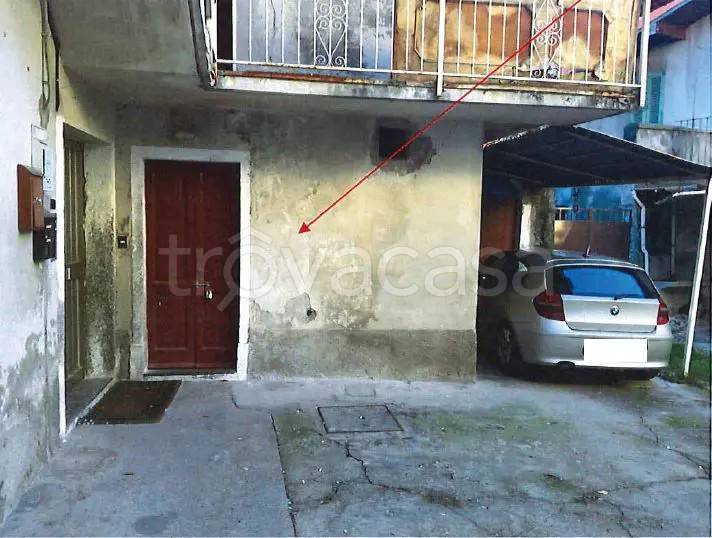 appartamento in vendita ad Erba