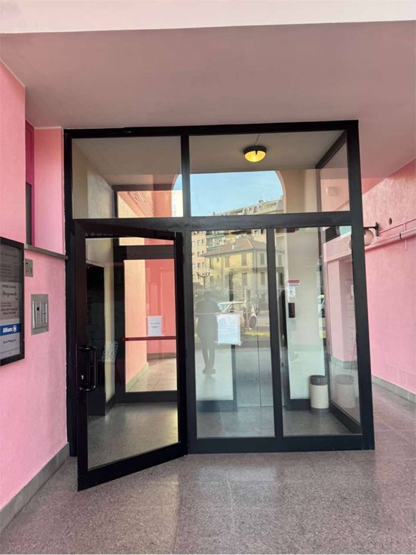 ufficio in vendita ad Erba