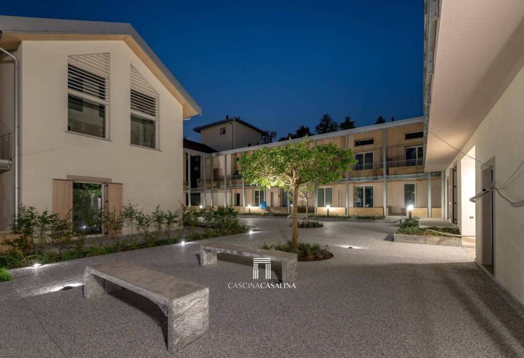 casa indipendente in vendita ad Erba
