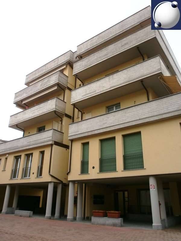 appartamento in vendita ad Erba