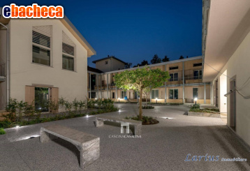 casa indipendente in vendita ad Erba