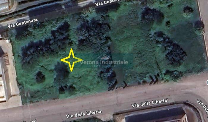 terreno edificabile in vendita ad Erba