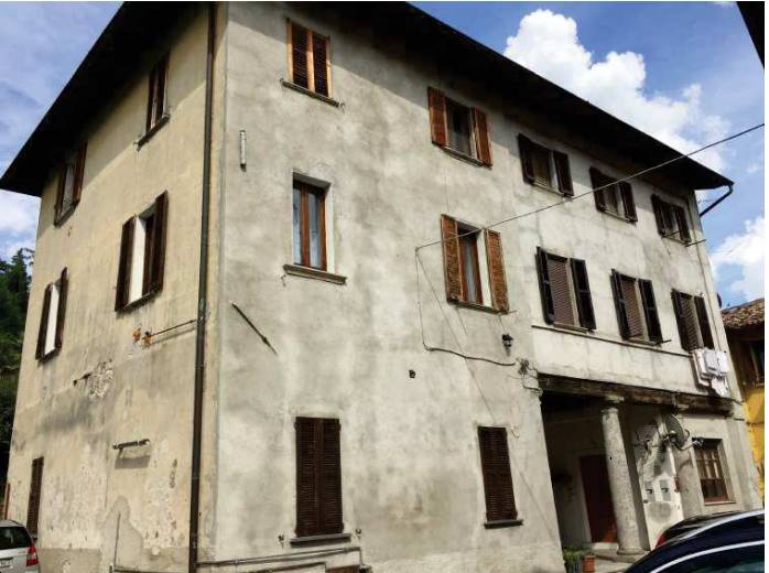 appartamento in vendita ad Erba