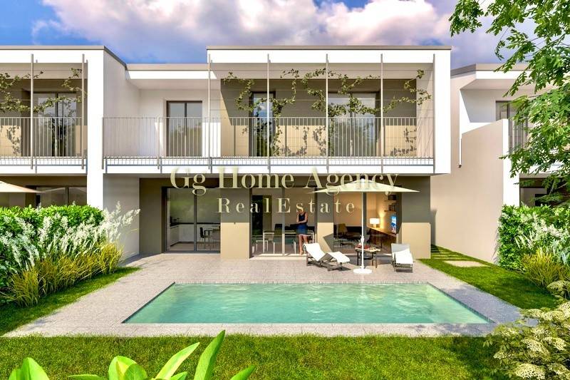 casa indipendente in vendita ad Erba