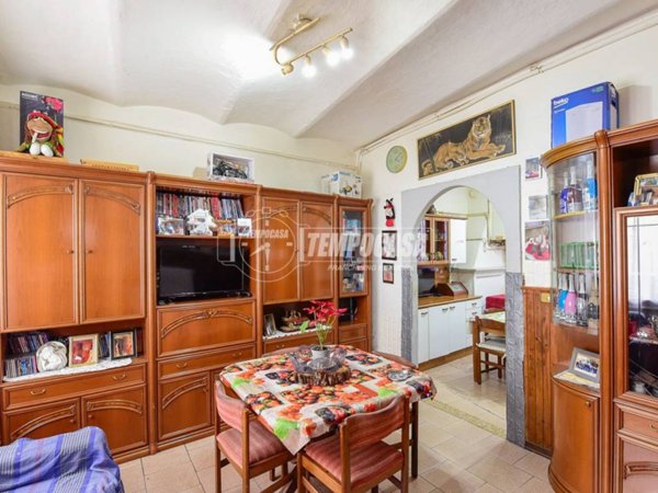 appartamento in vendita ad Erba