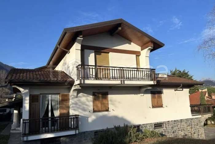 appartamento in vendita ad Erba