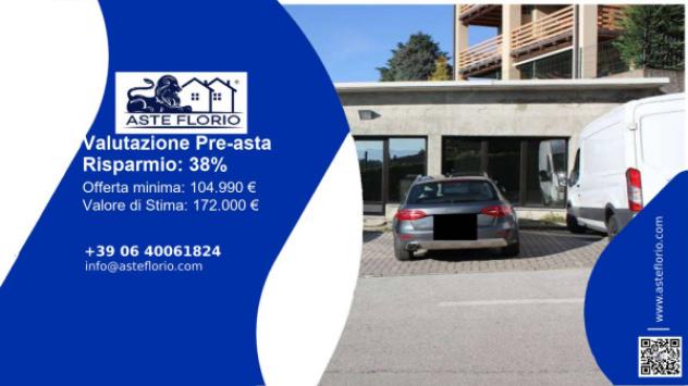 ufficio in vendita ad Erba