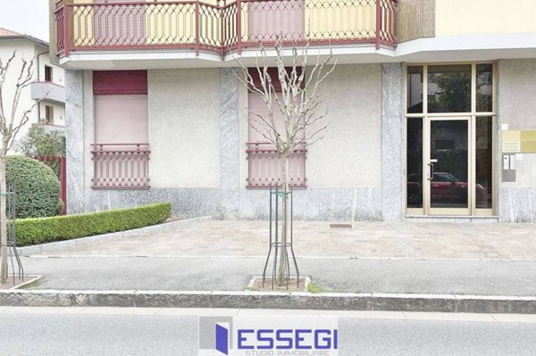 appartamento in vendita ad Erba