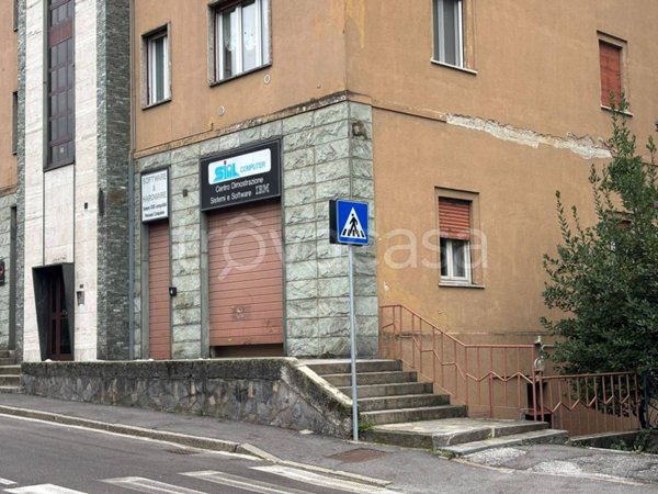 appartamento in vendita ad Erba