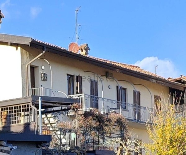 appartamento in vendita ad Erba