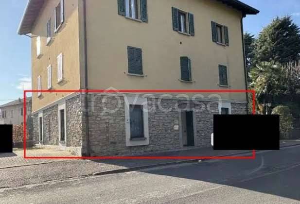 appartamento in vendita ad Erba