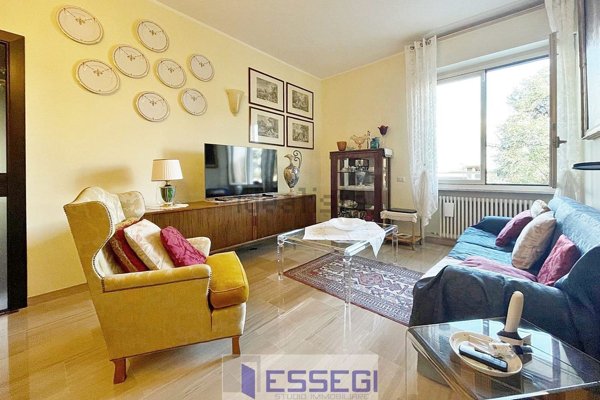 appartamento in vendita ad Erba