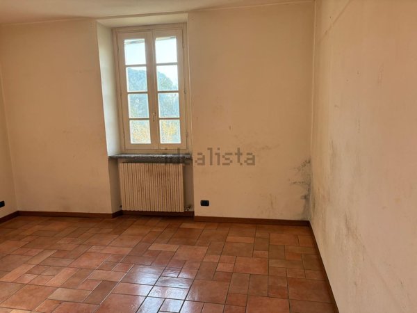 appartamento in vendita ad Erba