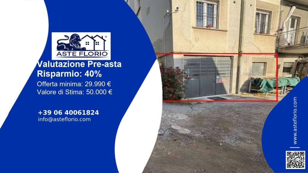 locale commerciale in vendita ad Erba
