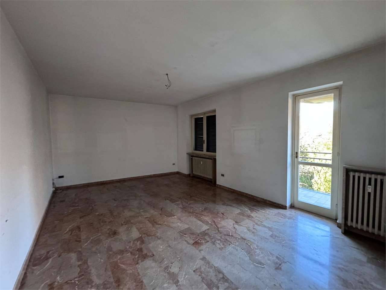 casa indipendente in vendita ad Erba