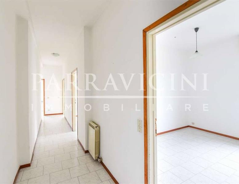 appartamento in vendita ad Erba