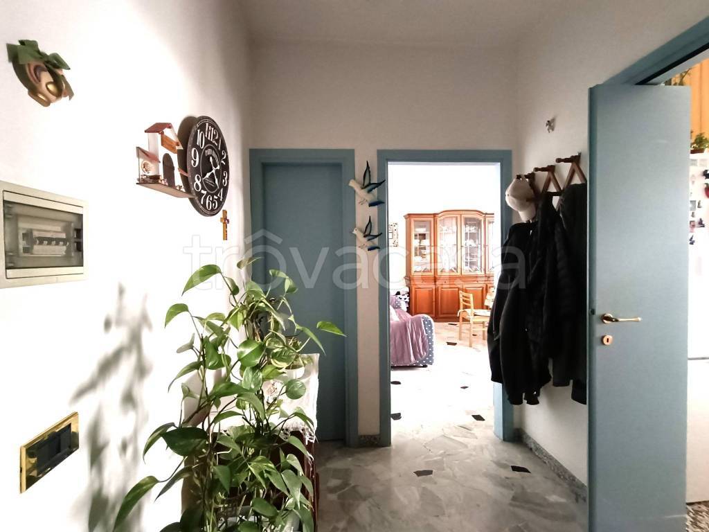 appartamento in vendita ad Erba
