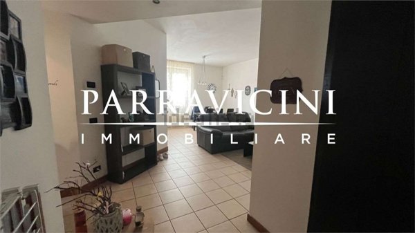 appartamento in vendita ad Erba