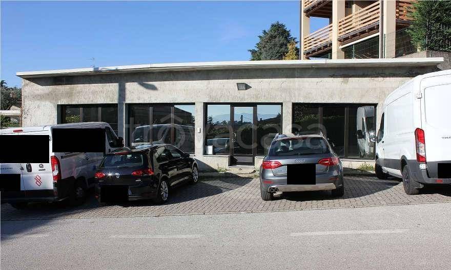 appartamento in vendita ad Erba