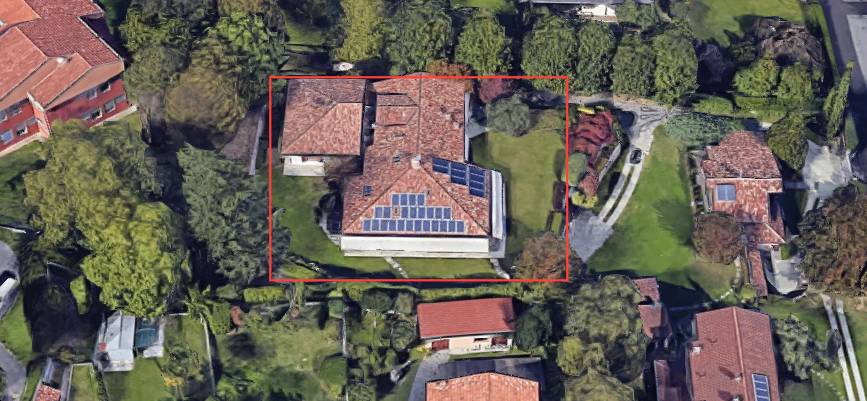 casa indipendente in vendita ad Erba