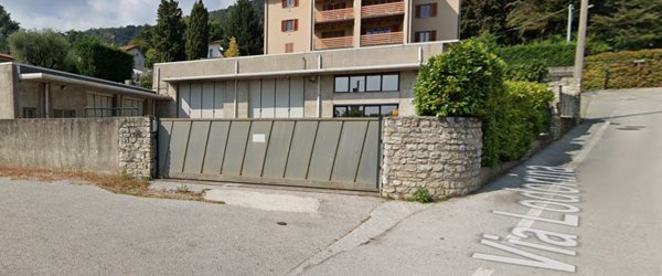 locale di sgombero in vendita ad Erba