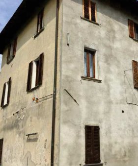 appartamento in vendita ad Erba