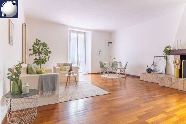 appartamento in vendita ad Erba