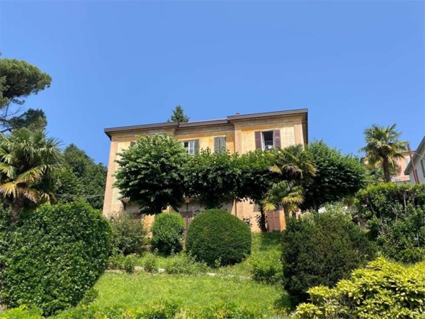 appartamento in vendita ad Erba