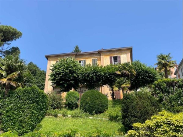 appartamento in vendita ad Erba
