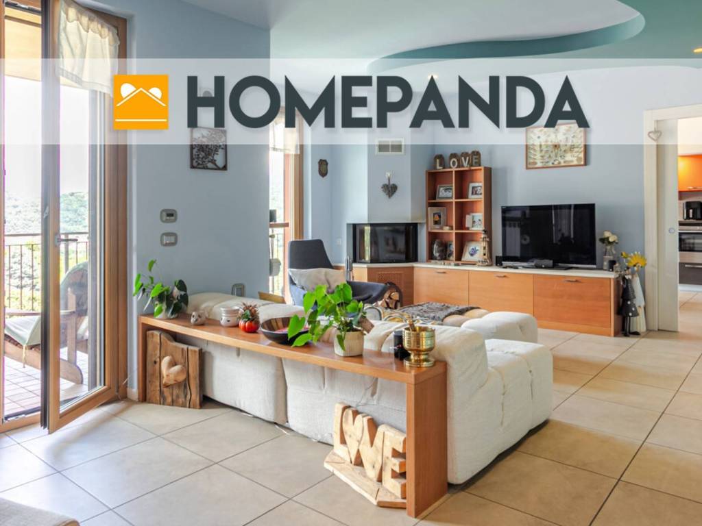 appartamento in vendita ad Erba