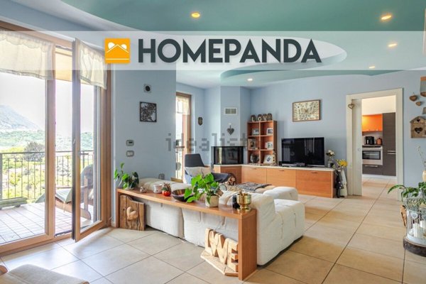 appartamento in vendita ad Erba