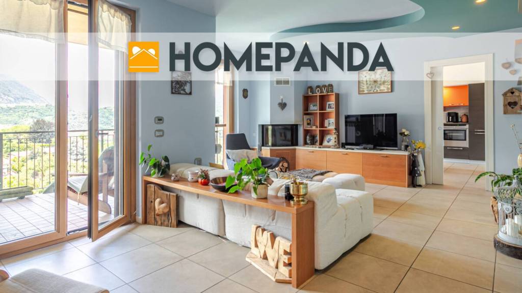 appartamento in vendita ad Erba