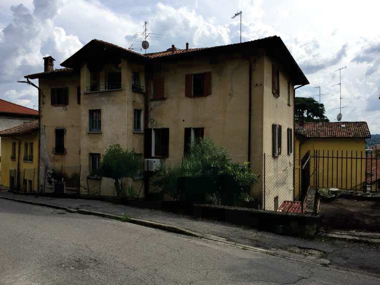 appartamento in vendita ad Erba